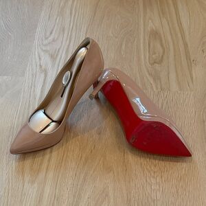 Christian louboutin Tan Patent Leather Pumps